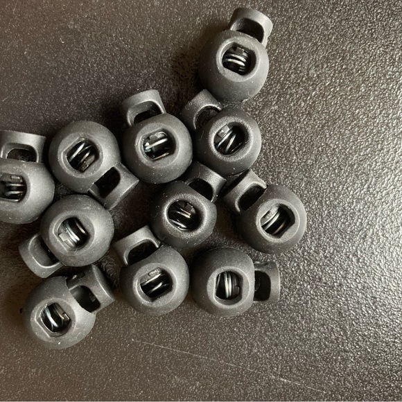 50 elastic cord fasteners with spring toggle Arts and Crafts DIY projects - Picture 10 of 16